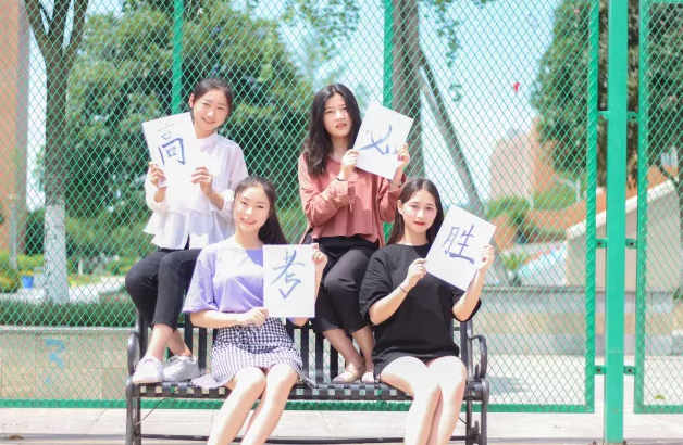 陕西往年读卫校后悔了